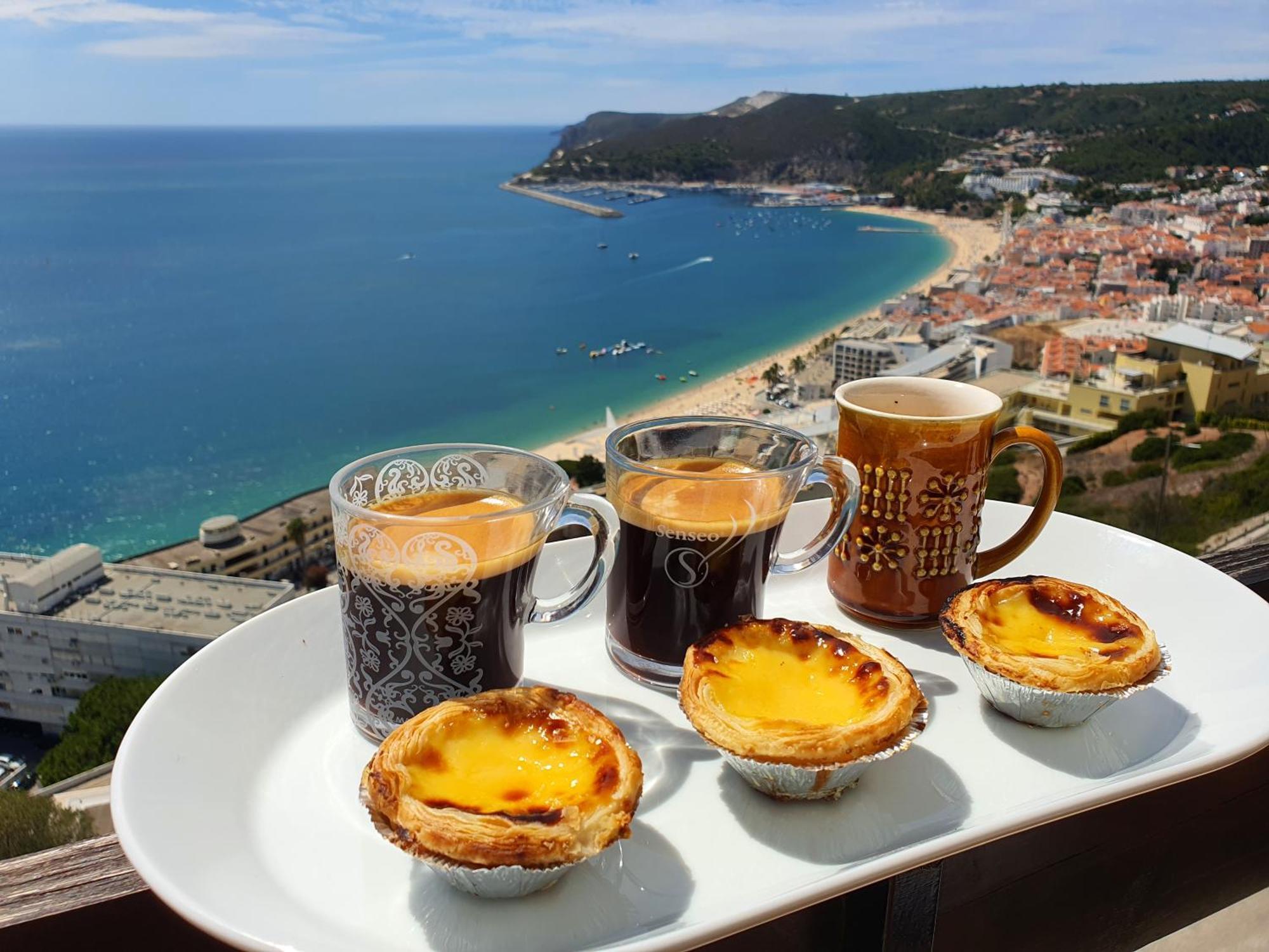 Apartment With A Stunning View Over Sesimbra Exterior photo