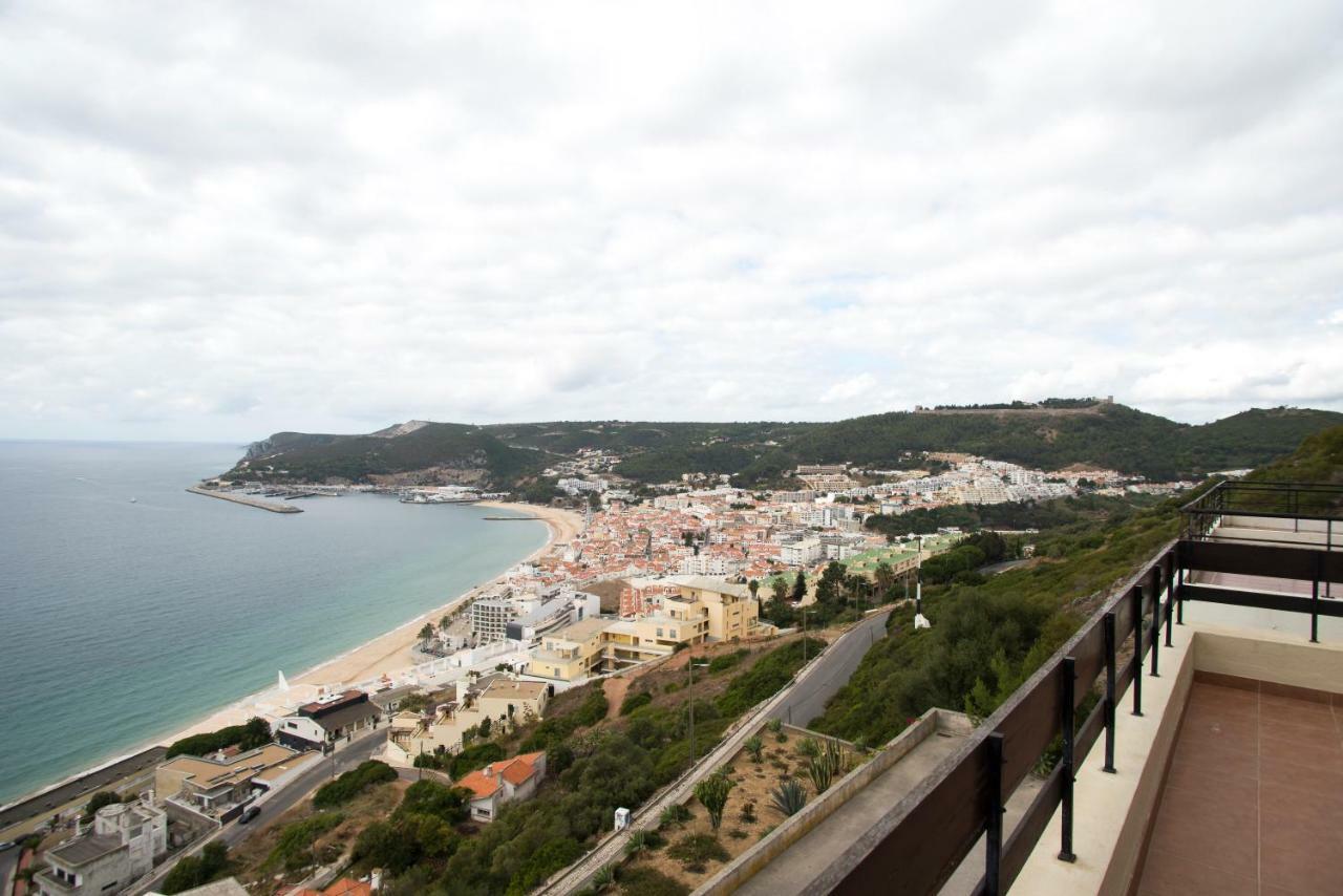 Apartment With A Stunning View Over Sesimbra Exterior photo